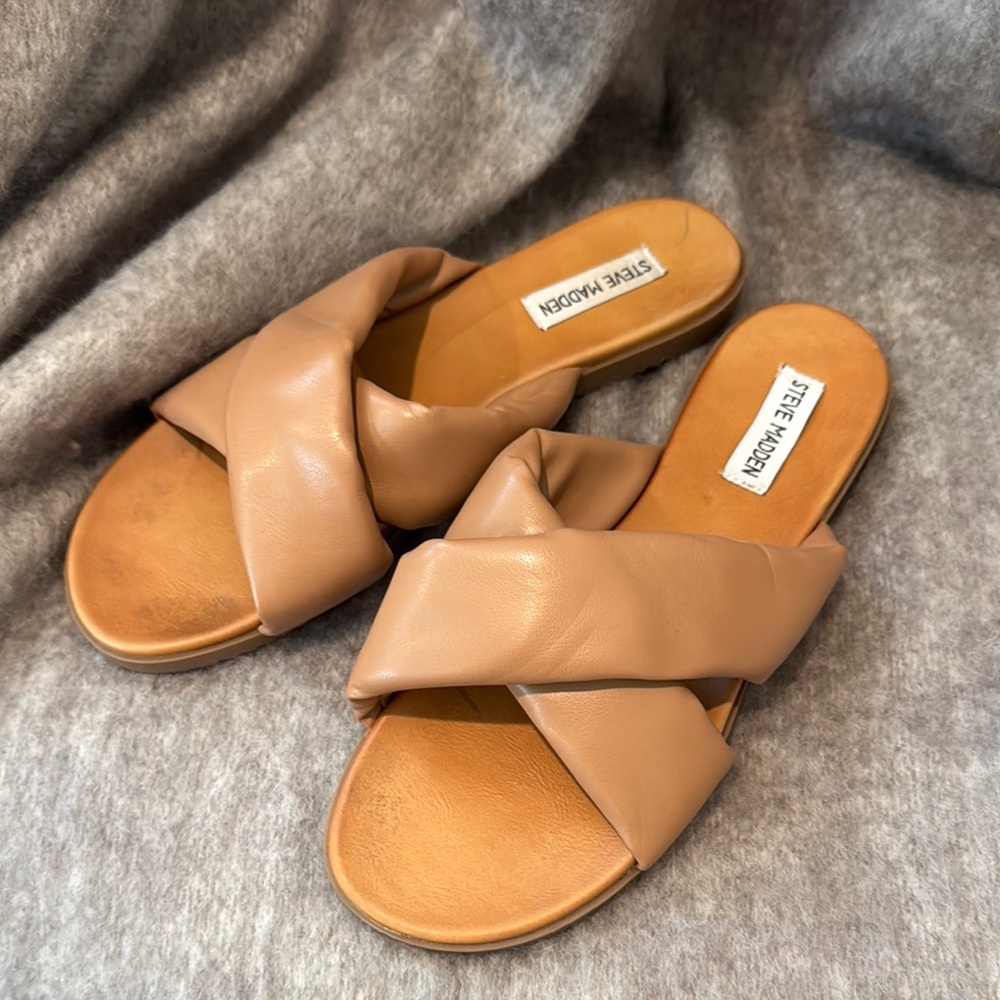 Steve Madden Women's Tan Slide Sandals